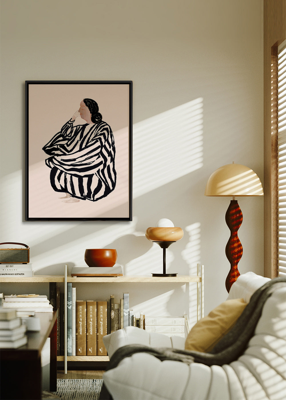 Ilustrace sedící ženy s výraznými pruhy – Canvas1