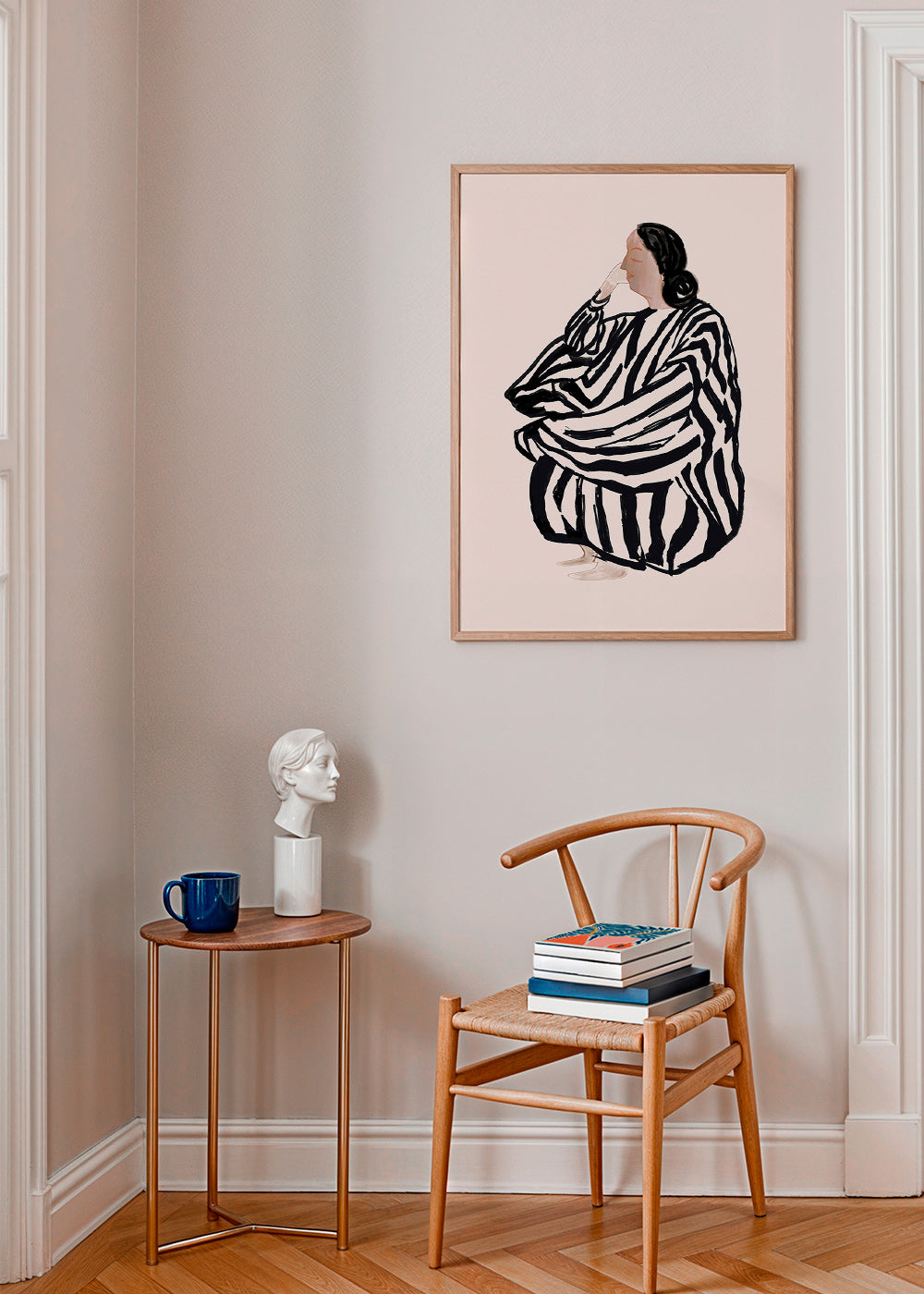 Ilustrace sedící ženy s výraznými pruhy – Product3