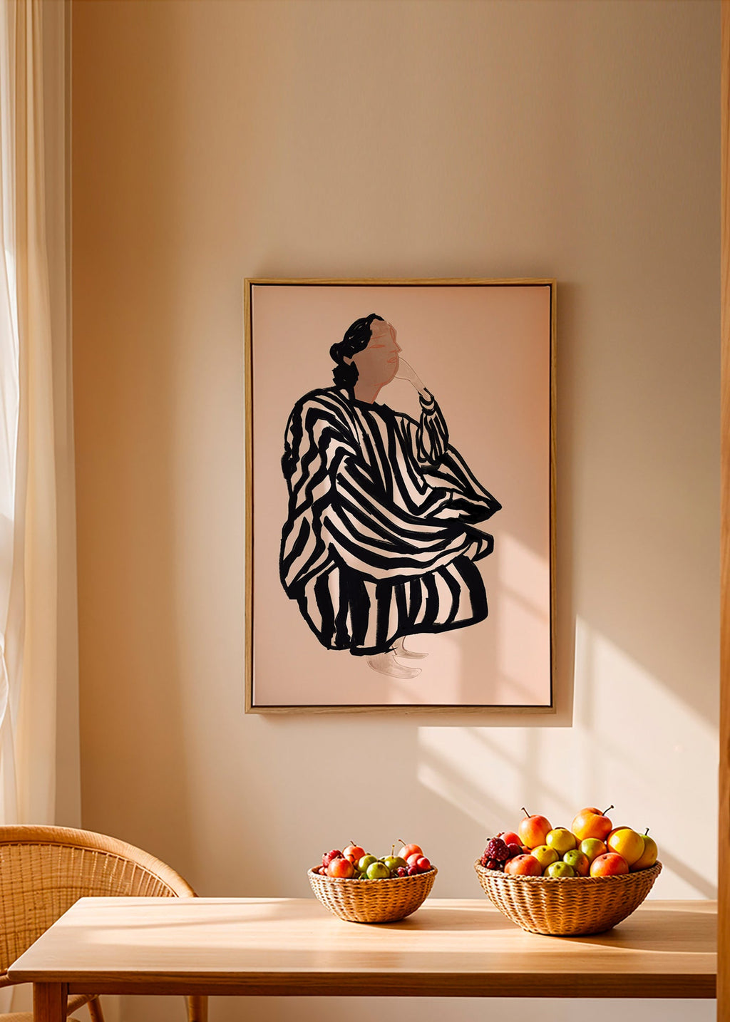 Ilustrace ženské postavy s grafickými pruhy – Canvas1