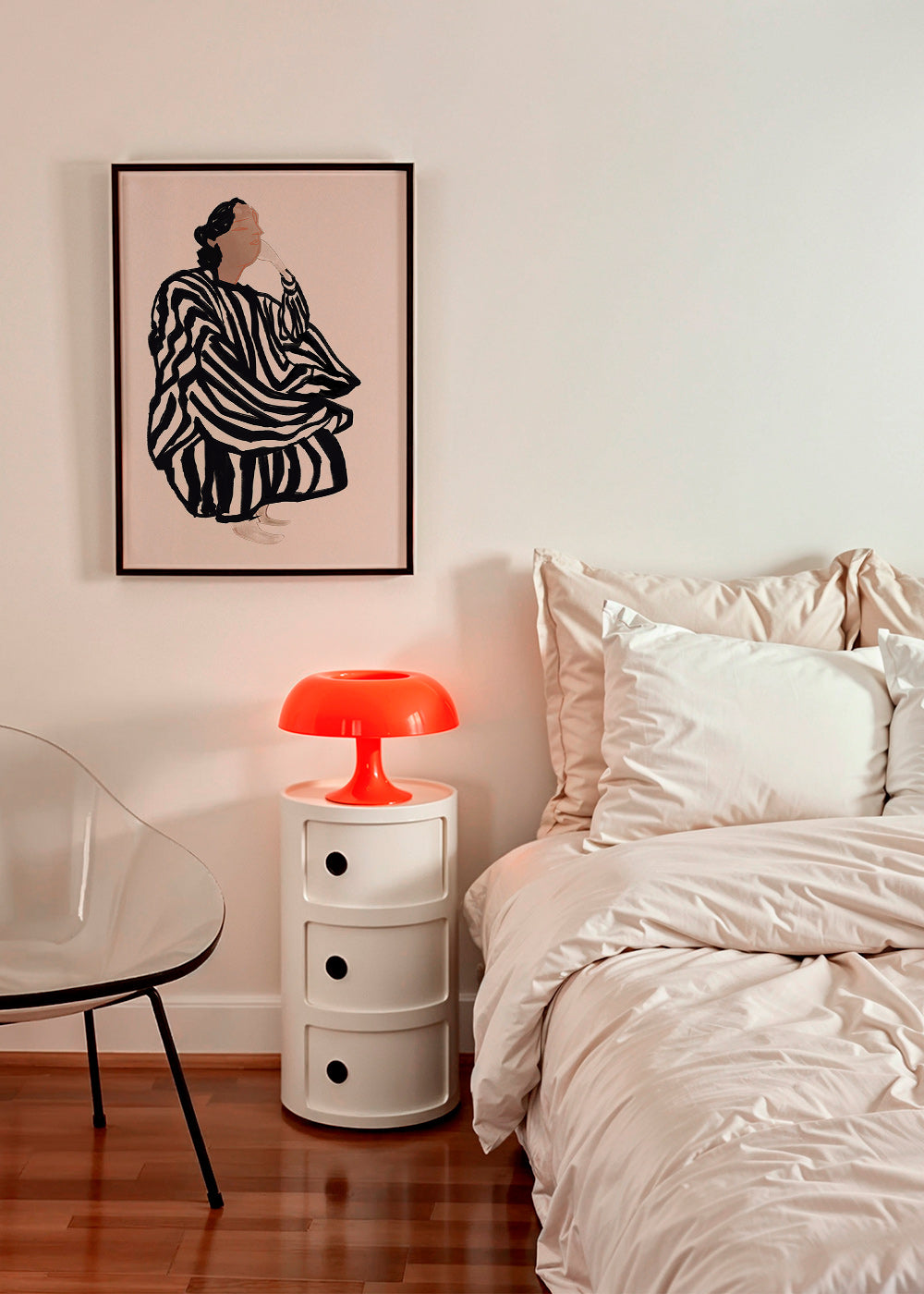 Ilustrace ženské postavy s grafickými pruhy – Product1