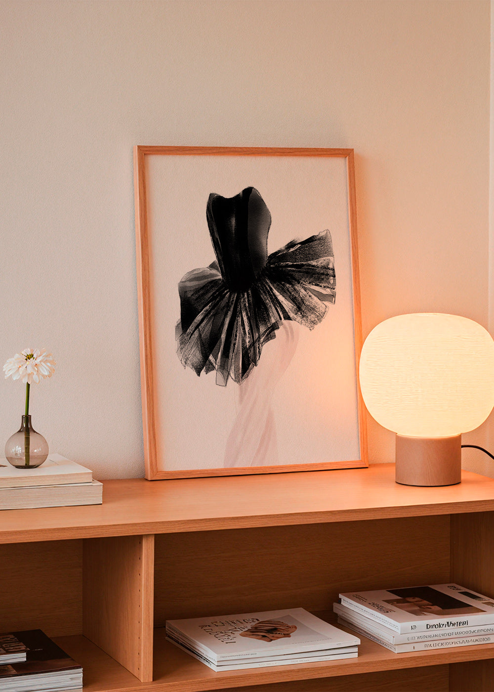 Fotografie baletky v černém tutu – Product1