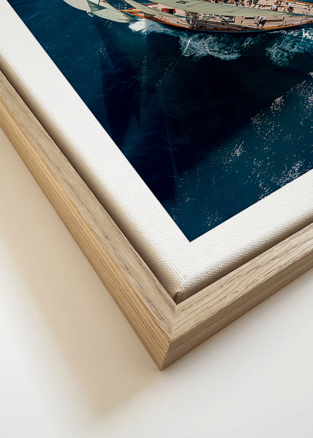 Fotografie klasické plachetnice v závodě – Canvas detail