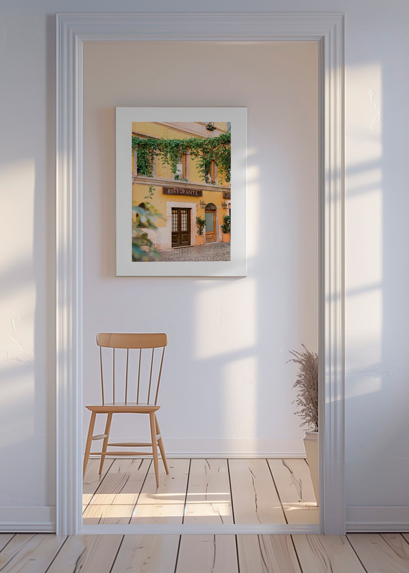 Obraz do kuchyně: fasáda ristorante v teplé žluté – Canvas