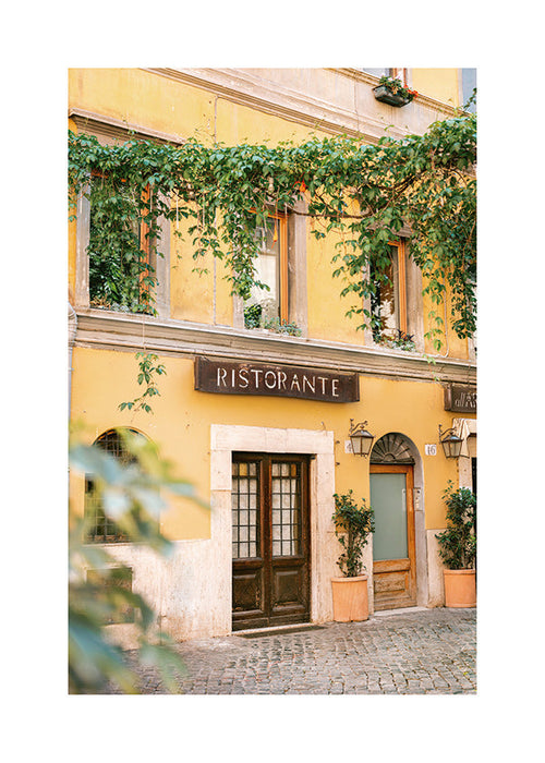 Obraz do kuchyně: fasáda ristorante v teplé žluté