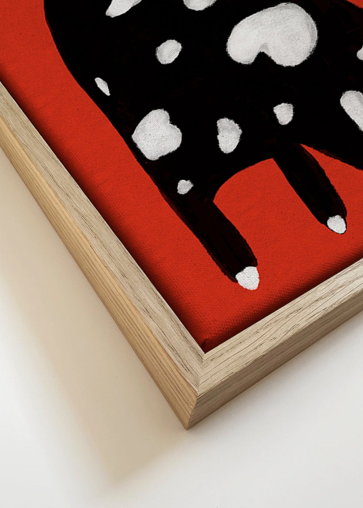 Kočka s flíčky na červeném pozadí – Canvas detail