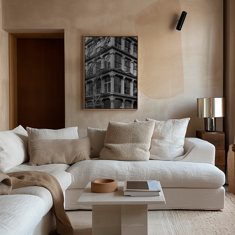 Fotografie městského rohu s protipožárními schody – Canvas2