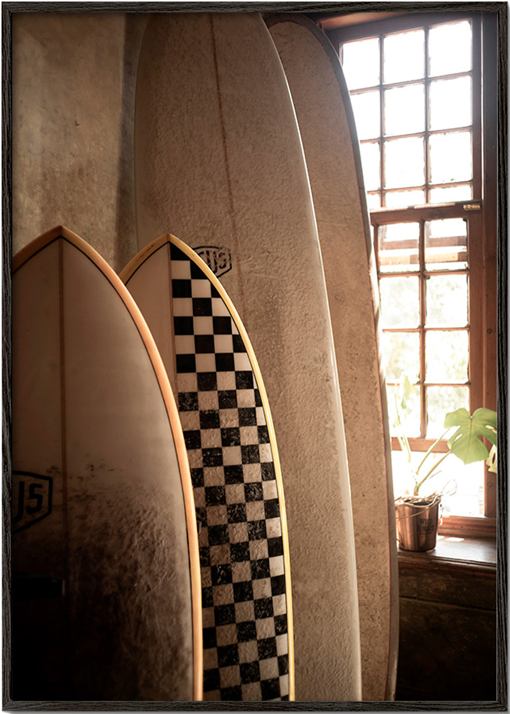 Sportovní obraz s vintage surfovými prkny – Black Frame