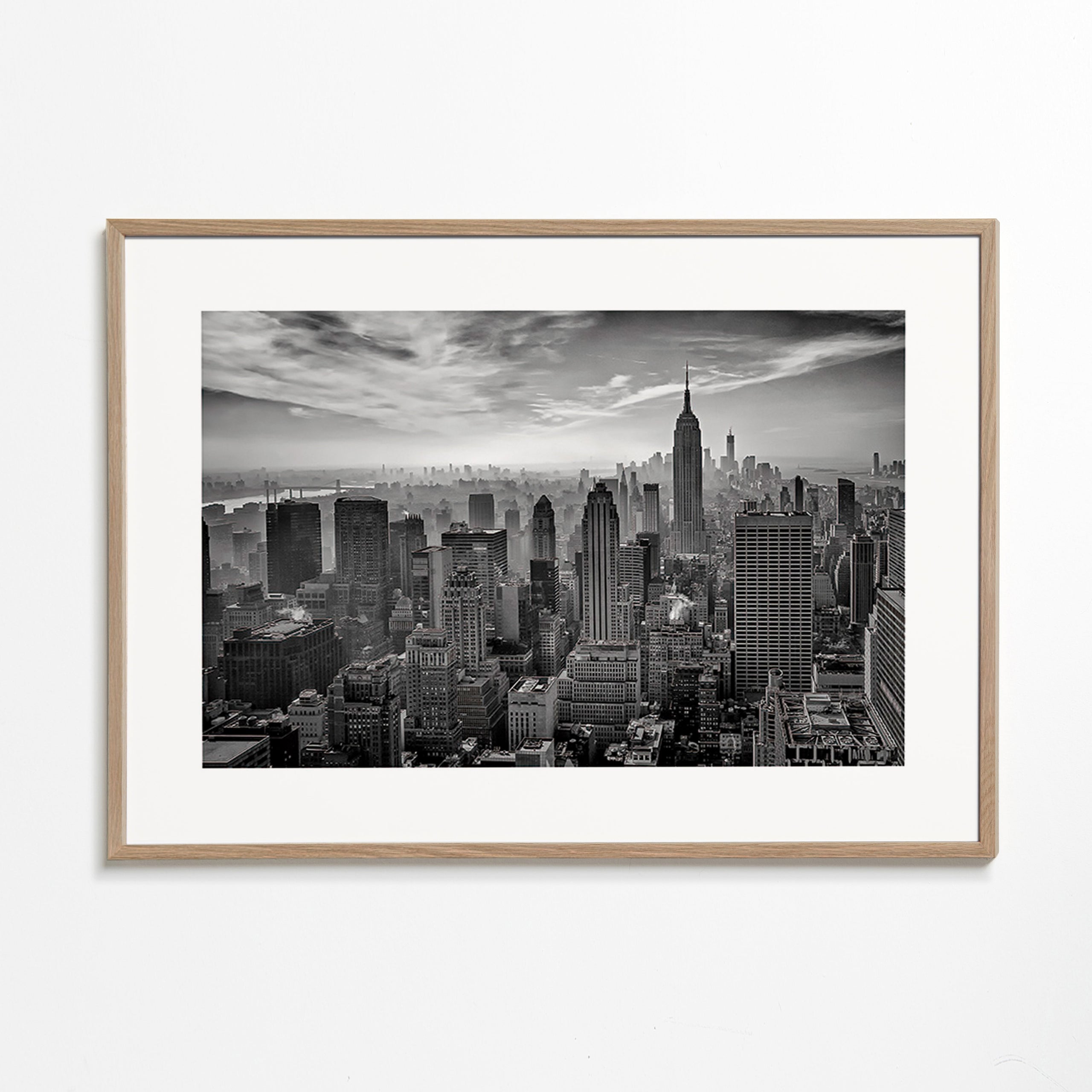 Obraz do kuchyně Manhattan v černobílém provedení – Oak Frame