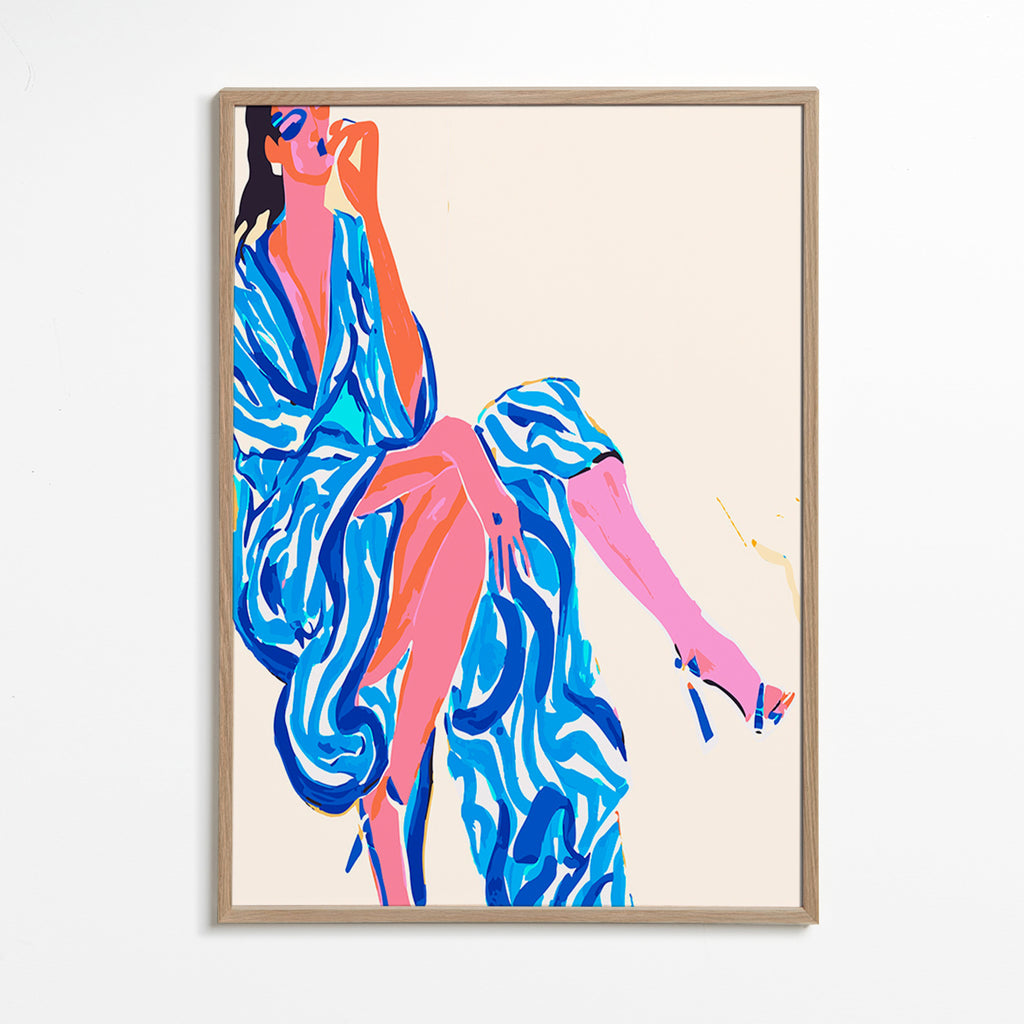 Ilustrace ženy v potiskovaném županu – Oak Frame