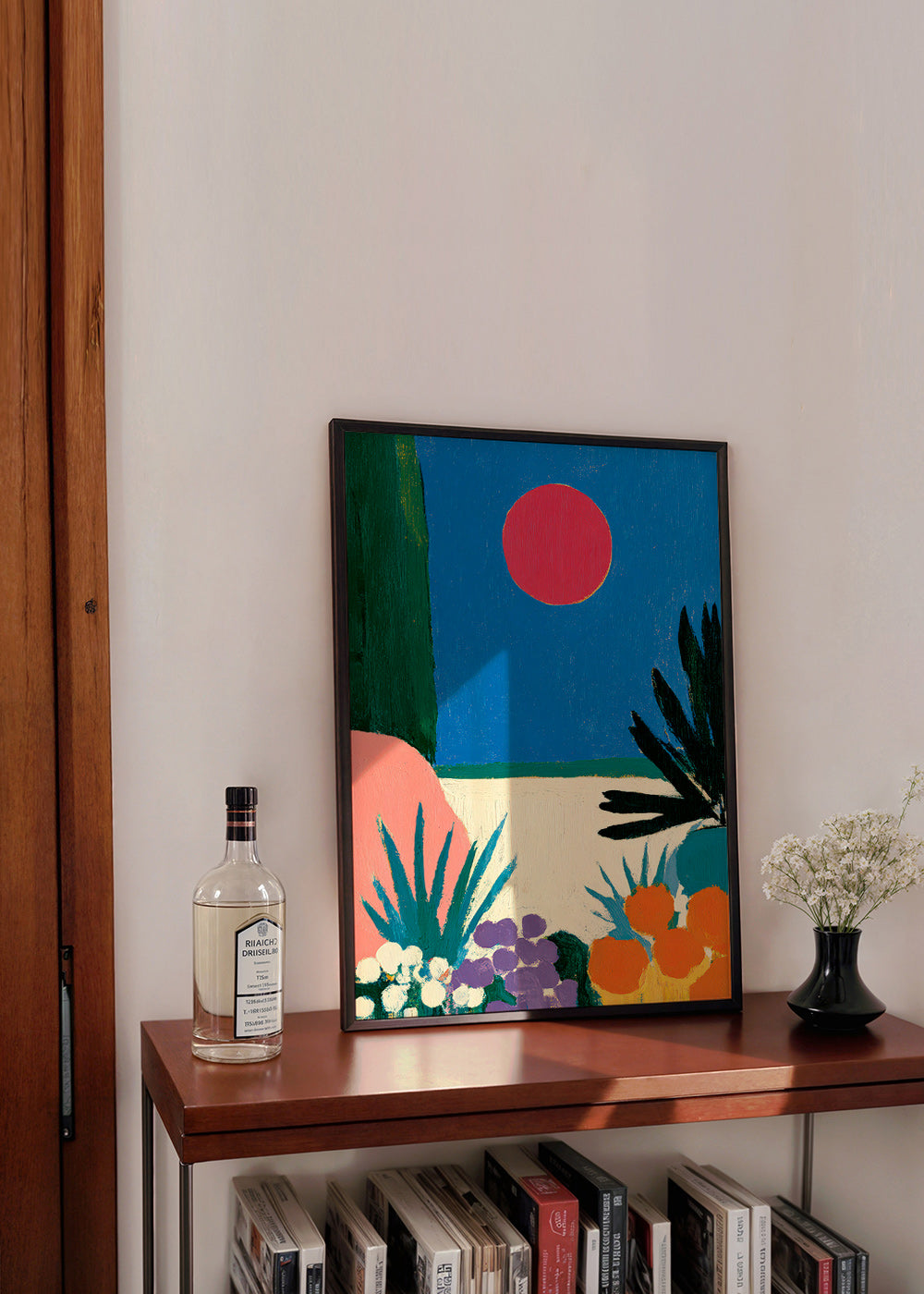 Botanický plakát s červeným měsícem a stylizovanou zahradou