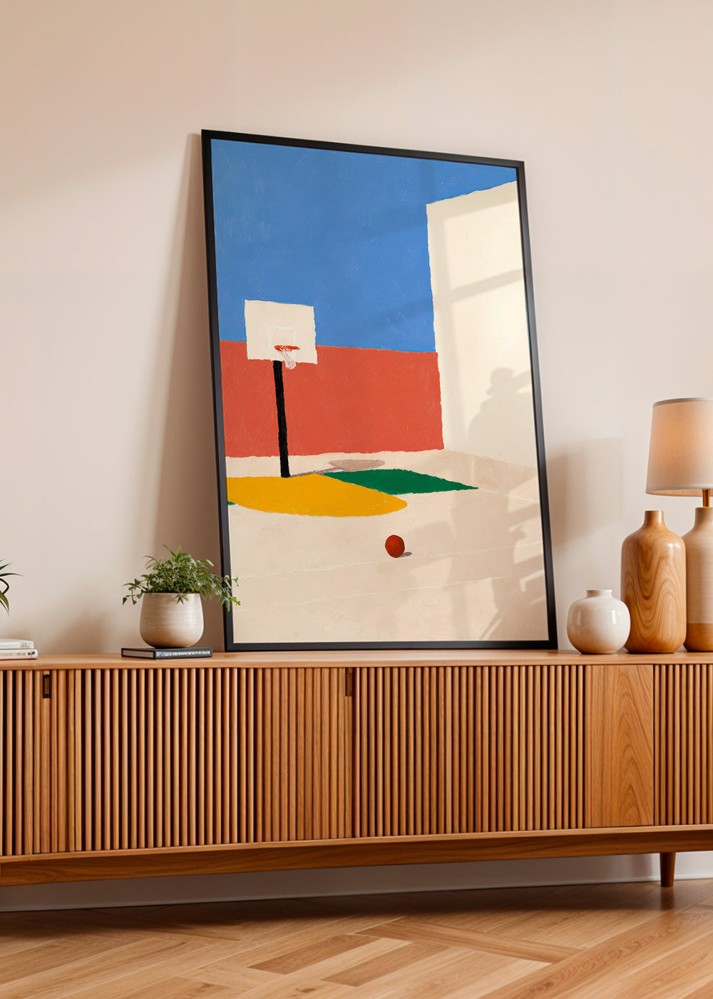 Sportovní umění: minimalistické hřiště s míčem